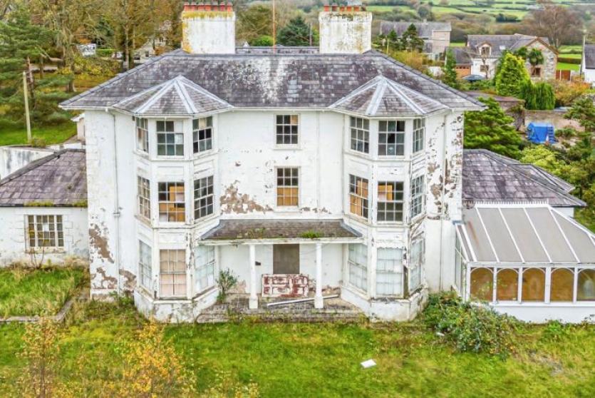 Majestic Georgian property with historical significance hits the market in Snowdonia